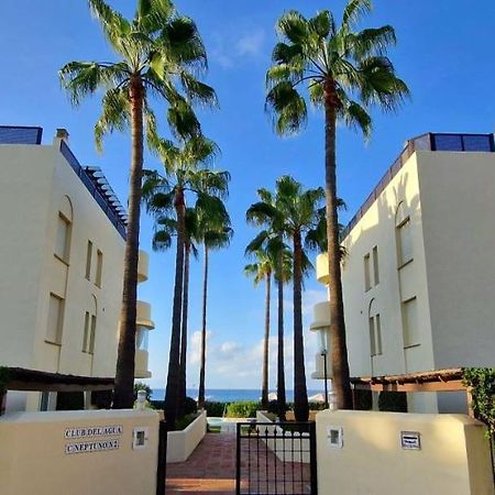 Beachfront Neptuno I, Complex,Views,Pool,Garden, Elviria มาร์เบยา ภายนอก รูปภาพ