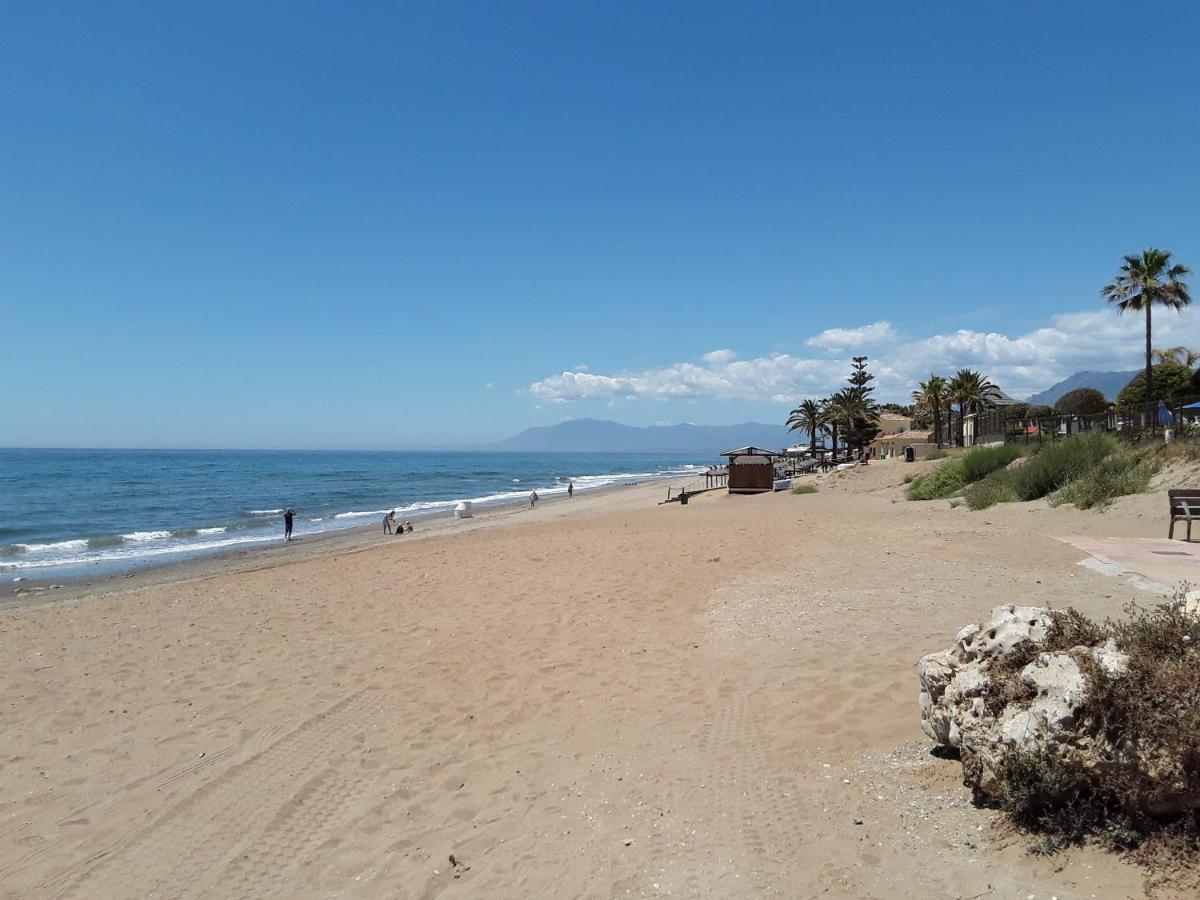 Beachfront Neptuno I, Complex,Views,Pool,Garden, Elviria มาร์เบยา ภายนอก รูปภาพ