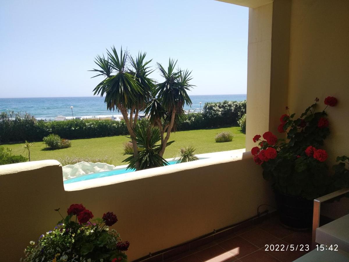 Beachfront Neptuno I, Complex,Views,Pool,Garden, Elviria มาร์เบยา ภายนอก รูปภาพ