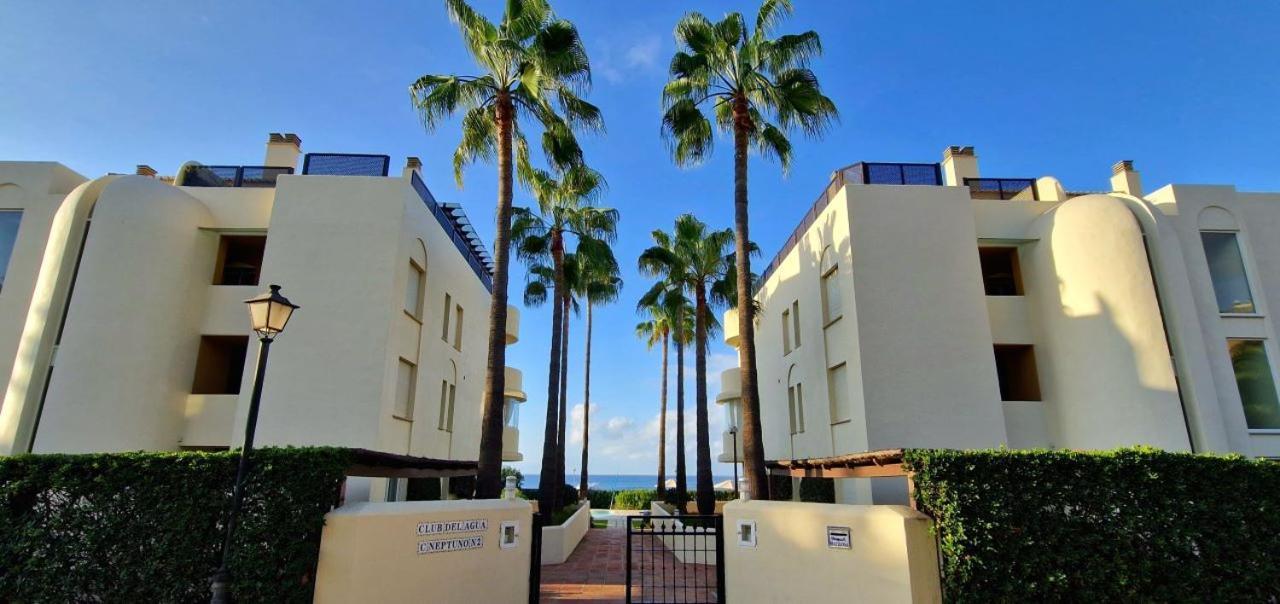 Beachfront Neptuno I, Complex,Views,Pool,Garden, Elviria มาร์เบยา ภายนอก รูปภาพ