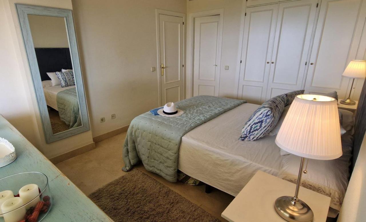 Beachfront Neptuno I, Complex,Views,Pool,Garden, Elviria มาร์เบยา ภายนอก รูปภาพ