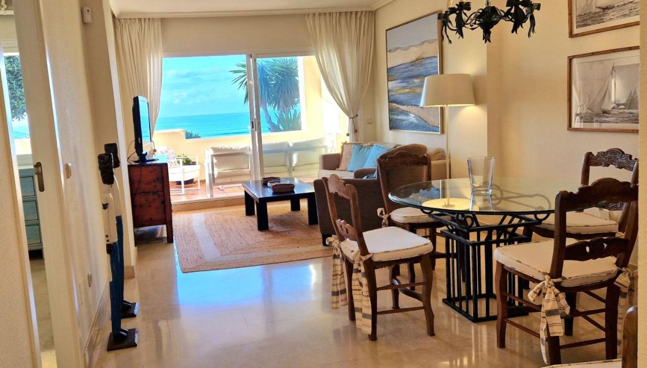 Beachfront Neptuno I, Complex,Views,Pool,Garden, Elviria มาร์เบยา ภายนอก รูปภาพ