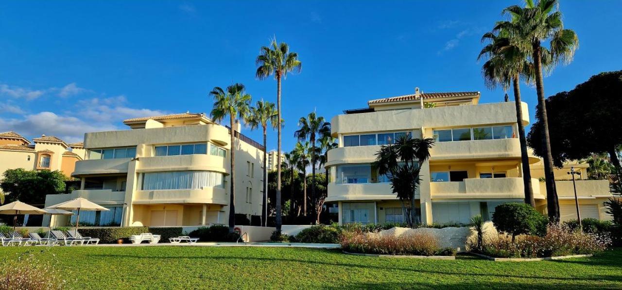 Beachfront Neptuno I, Complex,Views,Pool,Garden, Elviria มาร์เบยา ภายนอก รูปภาพ